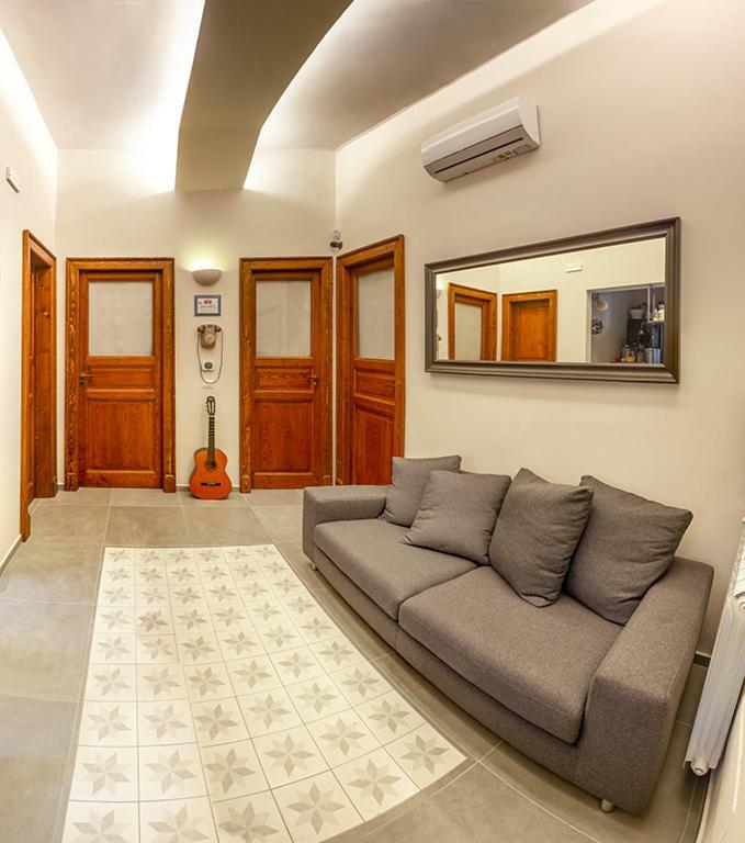 B&B Centro Мессина Экстерьер фото